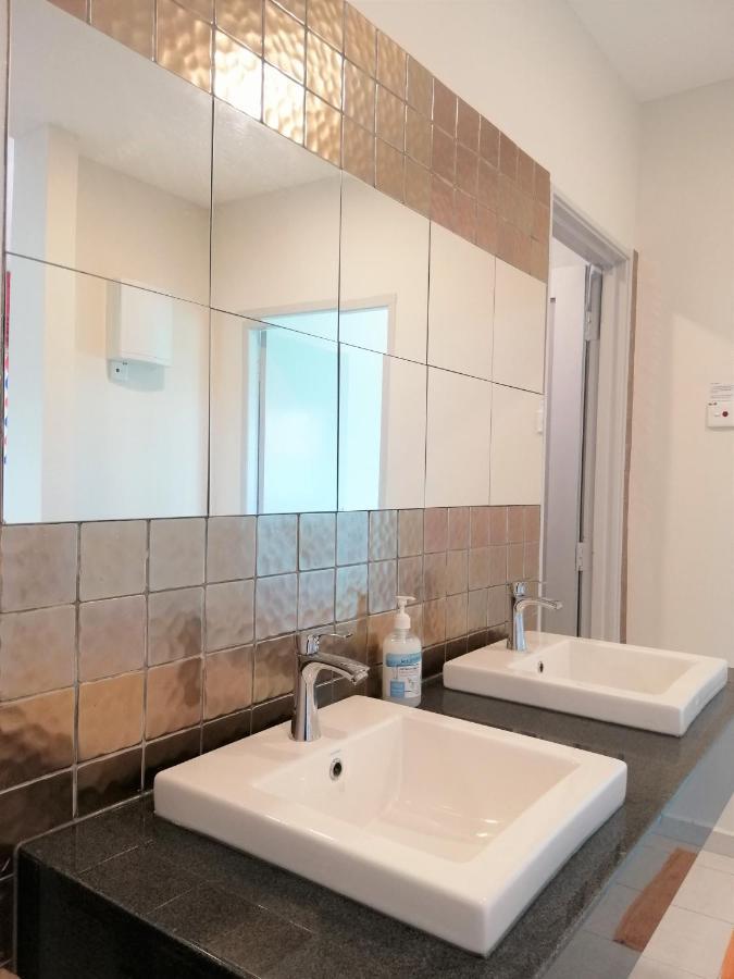 Klebang Seacove Spacious 5Br Villa By Nestcove Melaka Zewnętrze zdjęcie
